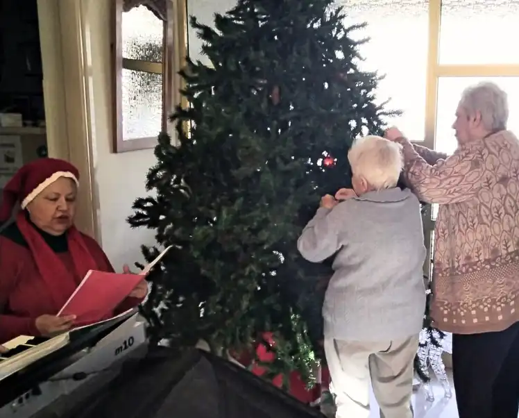 Storgi care home christmas